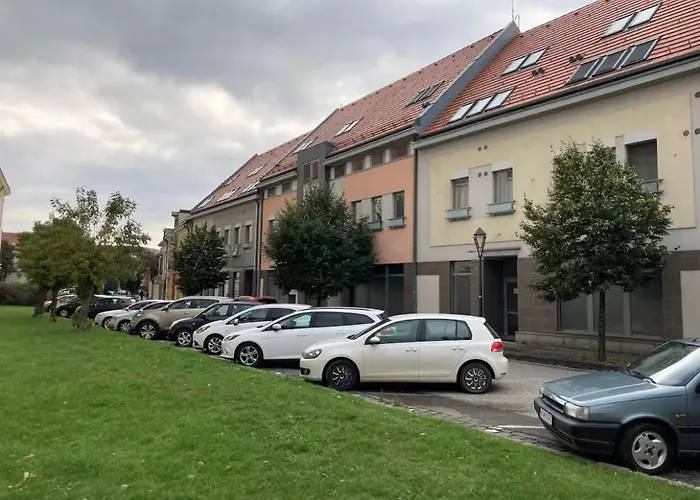 Apartmán 80m2 In The Center Of *